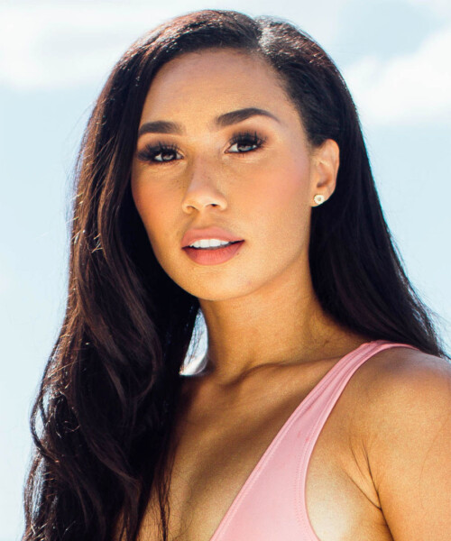 Inside the Carry-On: Eva Gutowski