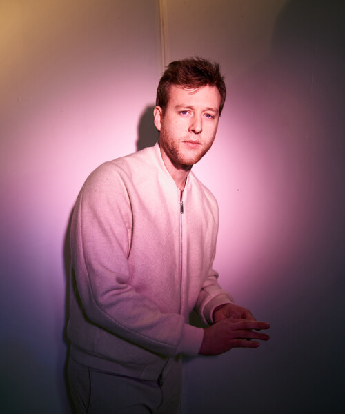 Song Premiere: “Listen” by Charles Fauna