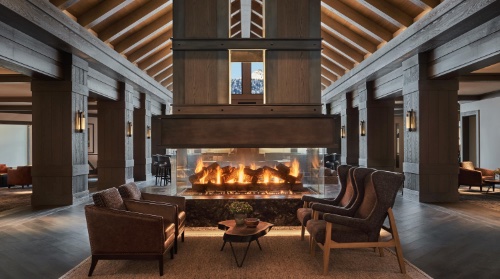 Alpenglow bar at Montage Big Sky