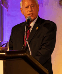 An elegant evening at New York City’s Harmonie Club, the Chabad Black Tie Winter Gala honored Michael Hershman for his dedication and service to the community. Held in association with Jon Castametes and Julie Menin, the night brought together leaders and philanthropists in a celebration of purpose, legacy, and values-driven leadership.