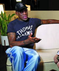 See how the Second Wives Club star and future stepmom to Gigi and Bella does the City of Angels