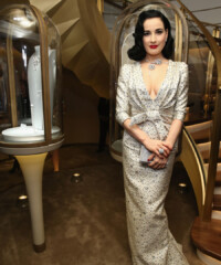 A Winter Housewarming: Van Cleef & Arpels