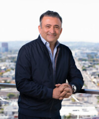 Arash Azarbarzin is a Natural Leader