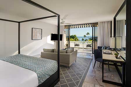 Lagoon Ocean View King Bedroom