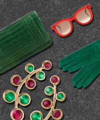 10 Ways to Instantly Perk Up a Holiday Outfit