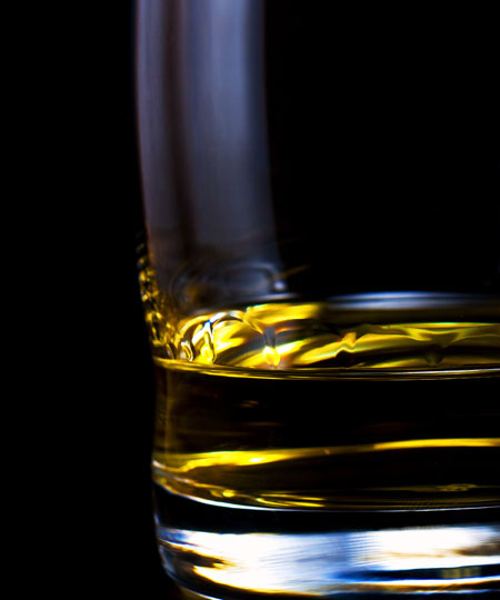 How to Host the Ultimate Whiskey Tasting