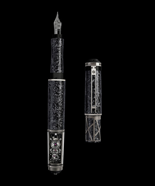 A James Bond-Worthy Pen