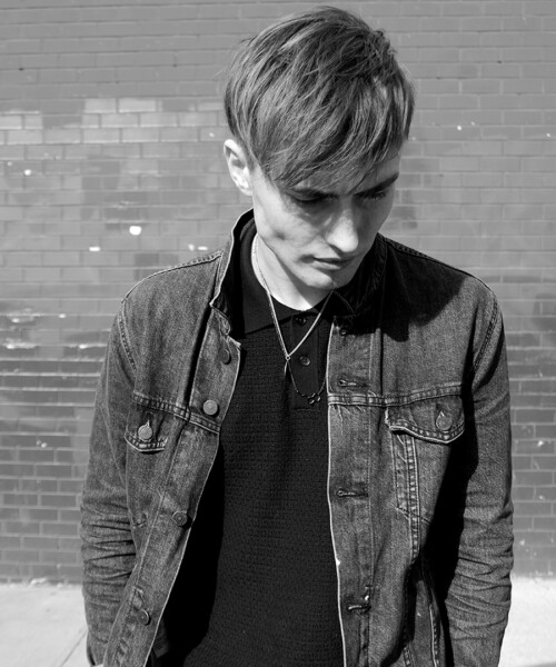 A Rocker Who Loves Ariana Grande’s Music