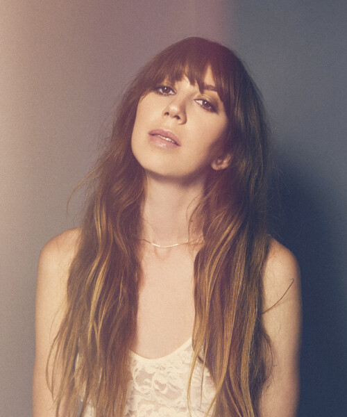 The Catharsis of Singer Ella Vos