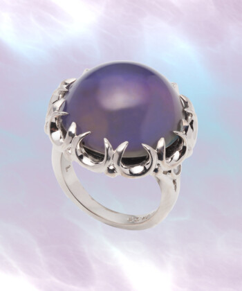 Are Mood Rings Making a Comeback?