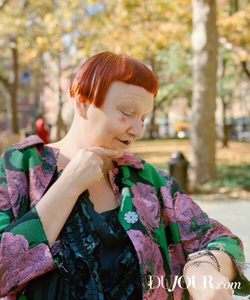 Lynn Yaeger Test Drives the Apple Watch